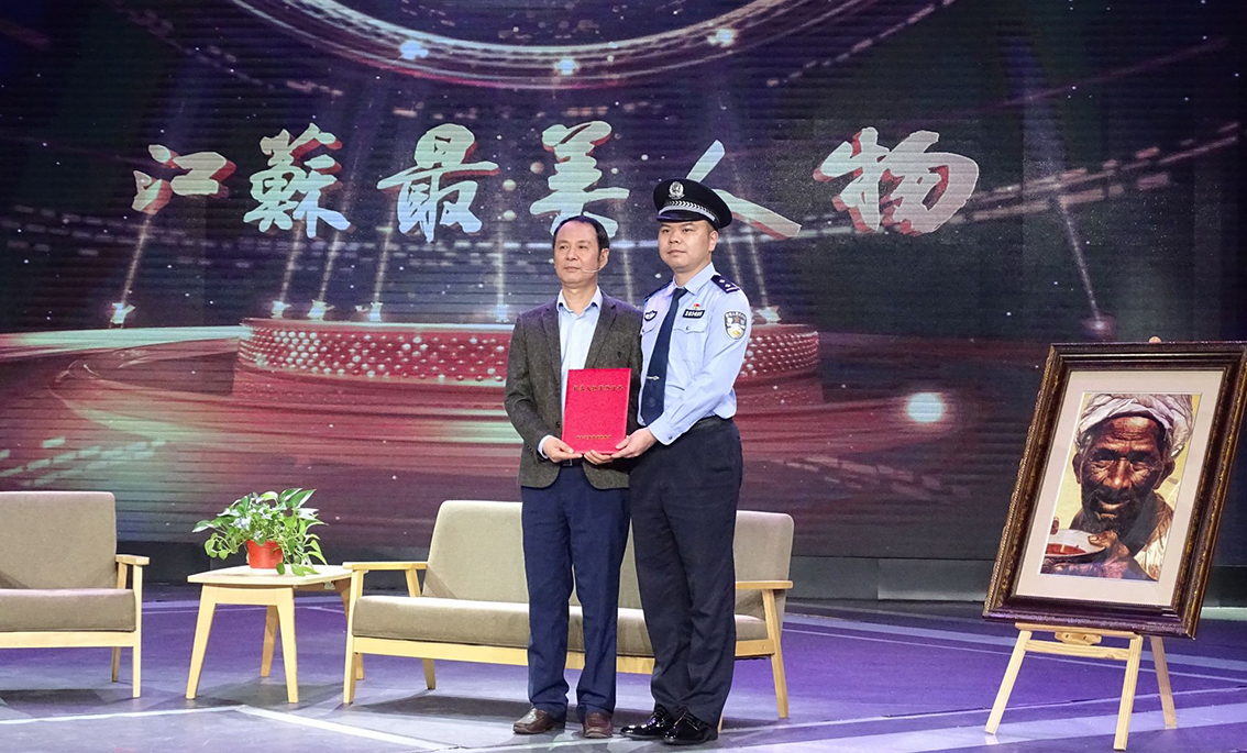 江苏 “最美职工” 朱军成：宝应乱针绣的传奇缔造者与共富引路人