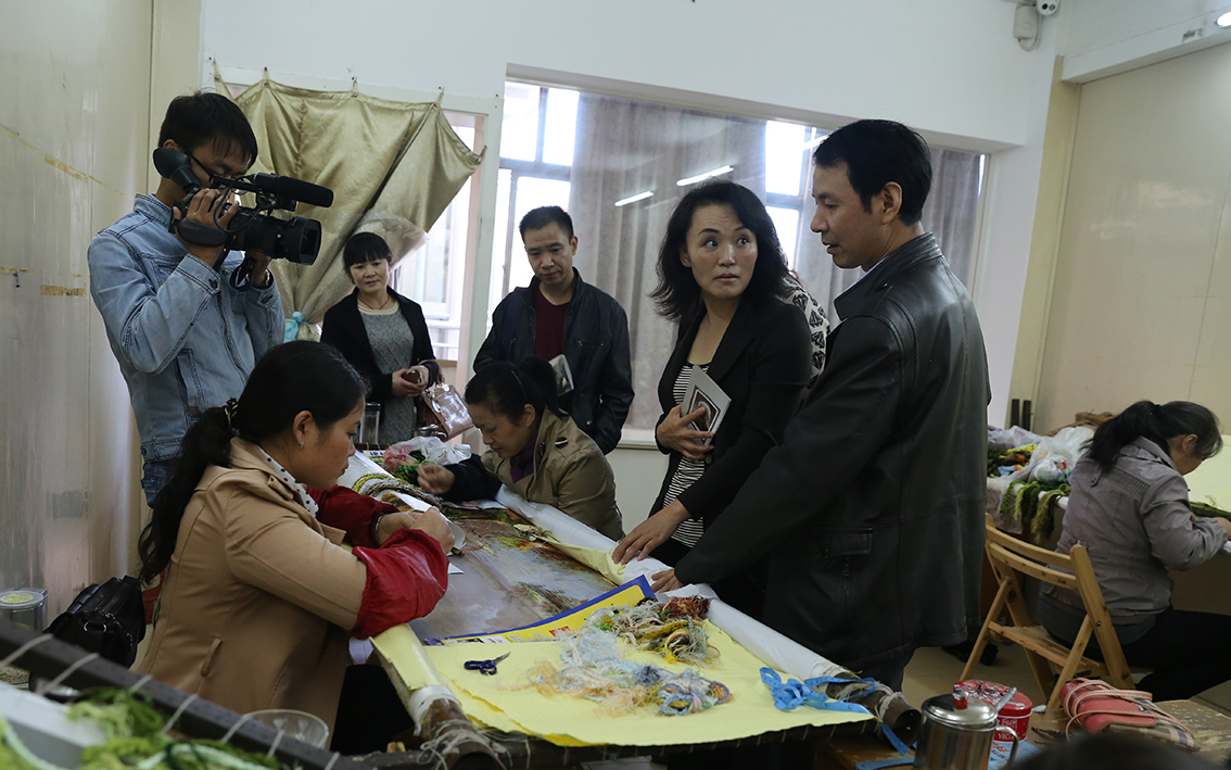 朱军成名师工作室挂牌：开启宝应人才培养与乱针绣艺术传承新篇4.jpg