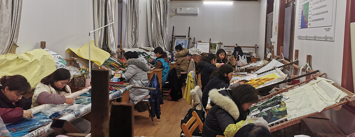 扬州市礼好一然绣研究院刺绣工作室.jpg